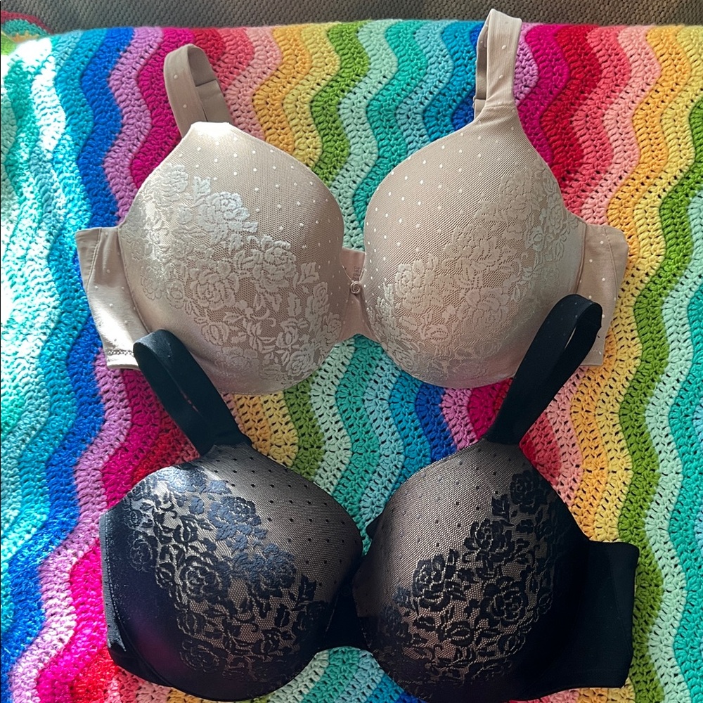 Soma Lace Detail *bundle 2 Bras - Black and Cream 40DD - Picture 1 of 12